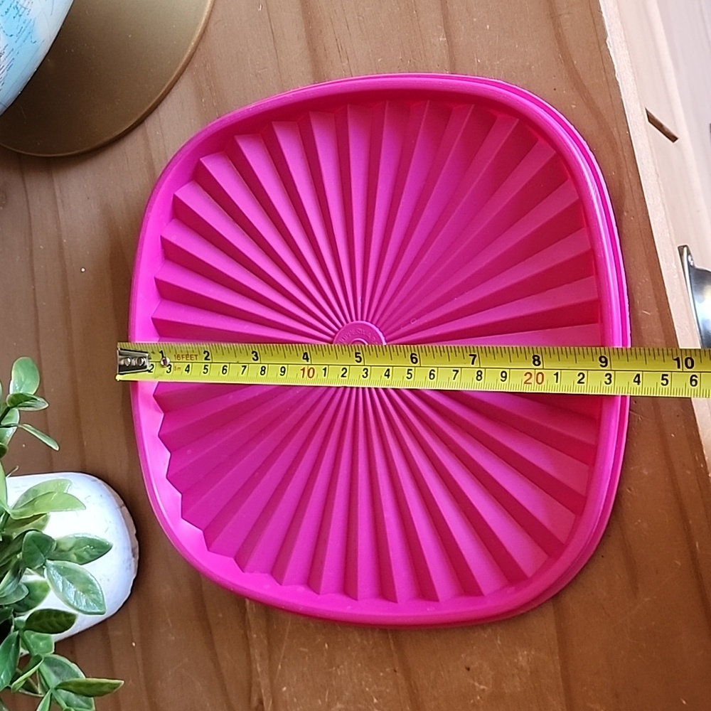 Tupperware Replacement Lids - Picture 4 of 10